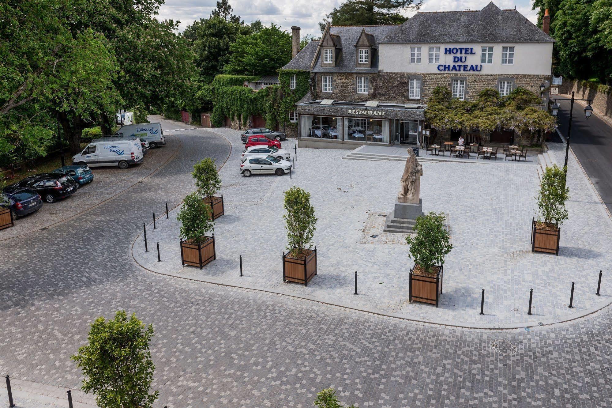 Logis Hotel Du Chateau Combourg Kültér fotó